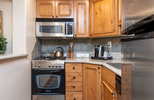 Midway Villa | Adventure Hub~Backcountry Ski, Snowmobile Villa 3069-1