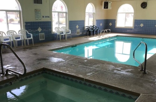 Vernal House | Affordable Studio at Horizon Hotel