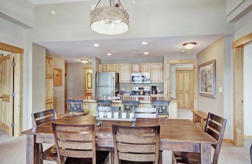 Copper Mountain Village Apartment | Amazing Condo in Heart of Center Village - TX304