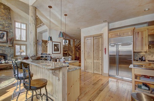 Christie Heights House | Amazing Mountain Home! Chefs Kitchen. Excellent Location. Early Checkin.
