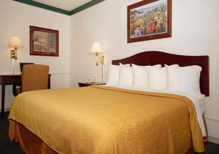 Dupont Hotel | Americas Best Value Inn Denver