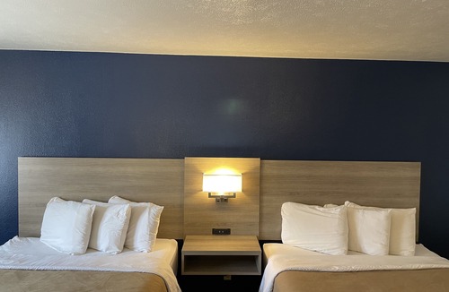 Ballard Hotel | Americas Best Value Inn Roosevelt Ballard