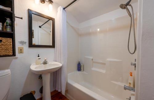 Apple Valley House | Anasazi Cliffs Lodging