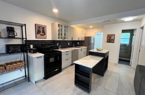 Poinsettia Heights Apartment | Apartment 1505 - Wilton Manors, Ft Lauderdale beaches