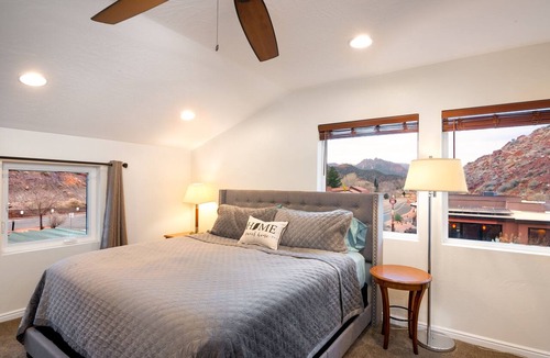 Zion National Park South Entrance Apartment | Apartment #2 GREAT LOCATION Zion National Park entrance as close as you can get!