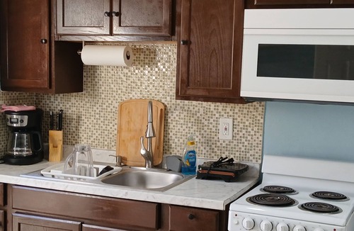 Bearss Plaza Apartment | Apartment B, Love and tranquility,