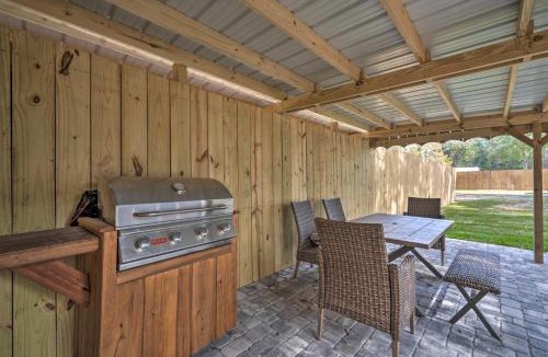 Plymouth House | Apopka Getaway w/Yard & Covered Patio