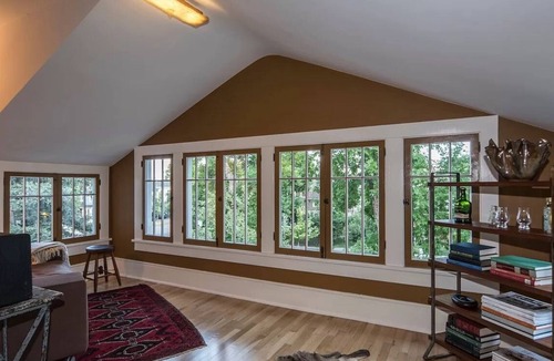 Whittier House | Artist's Serene Mapleton Sanctuary