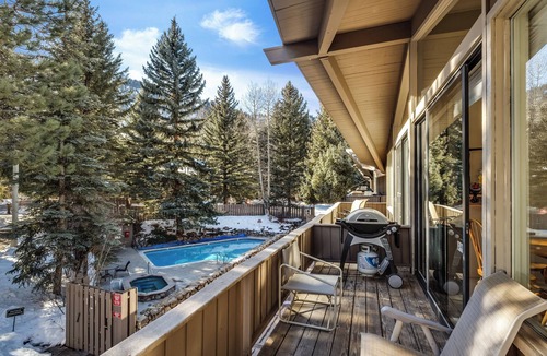 Aspen Condo | Aspen Alps Three Bedroom Condo near town