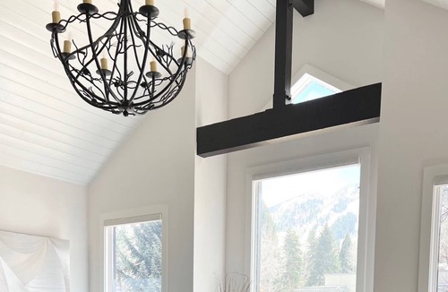 West End House | Aspen West End Luxury Contemporary 4 Bedroom, 4 Bath 3 King master bedrooms