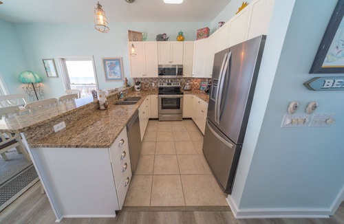 East End House | August 2026 Big Savings! Sun-Kissed on East End, 3BR/2.5BA