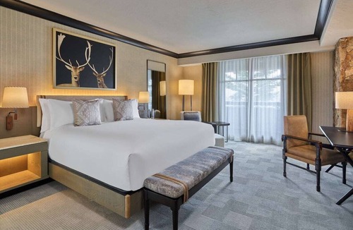 Avon Hotel | Bachelor Gulch Ritz-Carlton - Hotel Room - ski in/ski out, resort amenities!