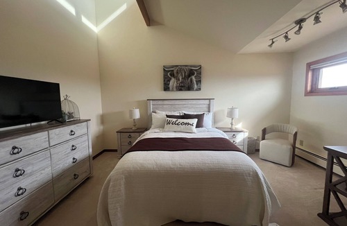 Parker Bed & Breakfast | Bayou Hills a peaceful 4-bedroom BnB style home in charming Parker