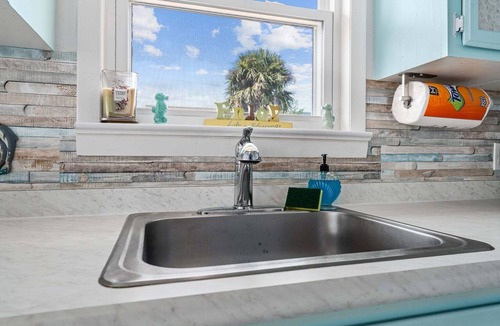 Marineland Acres House | Beach Chic Beach Home Bikes, Beach Gear,Pet-Friendly & Minutes to the Ocean