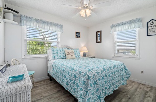 Marineland Acres House | Beach Chic Beach Home Bikes, Beach Gear,Pet-Friendly & Minutes to the Ocean