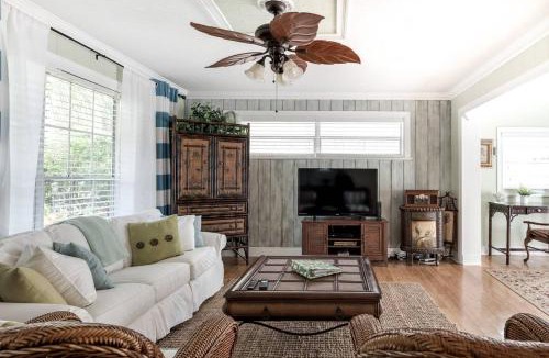 Flamingo Parks House | Beach Retreat with Private Pool, Walk to Downtown, Restaurants & Convention Center