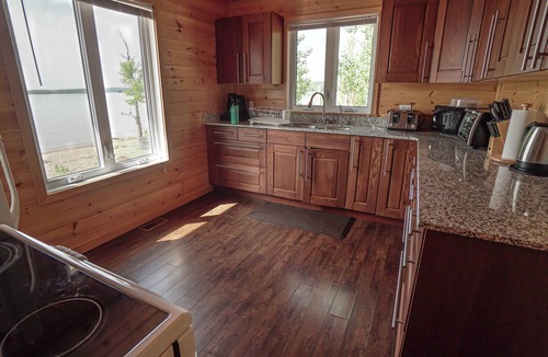 Killaloe Cottage | Beachfront