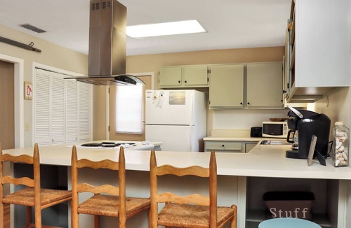 Indian Pass House | Beachside, Pet Friendly, Calm and quaint! Alfie's Place