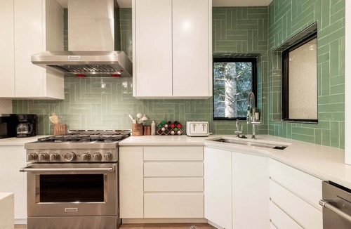 Bear Hollow Village House | Bear Hollow Basecamp, Hot Tub, Balconies, Pool Clubhouse