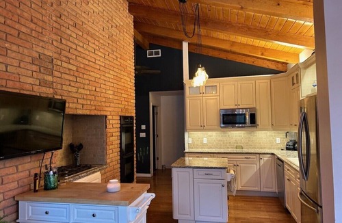 Peregrine House | Beautiful 3.5 Acre Private Mountain House Just South of Air Force Academy