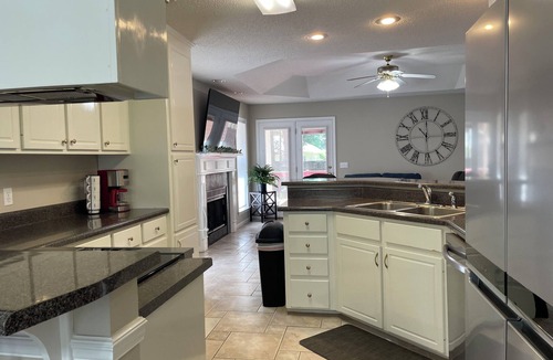Dothan House | Beautiful 3-bedroom home near Southeast hospital and downtown Dothan