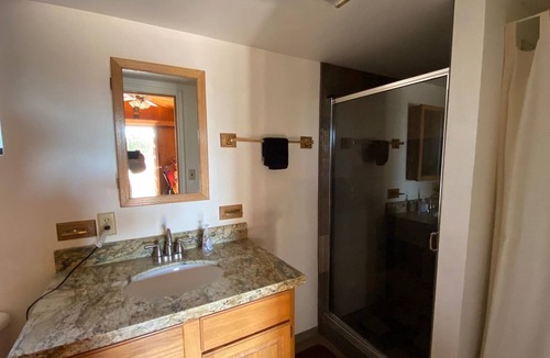 Duchesne County Cabin | Beautiful Eagle Lodge at Six Lakes Resort and Fishing Preserve