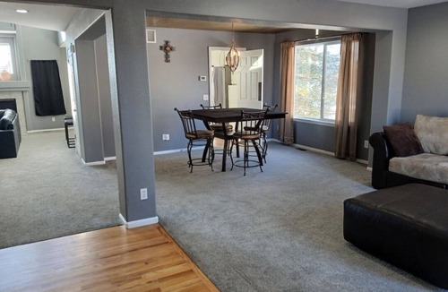 Aurora House | Beautiful Fully updated Home with plenty of space for everyone