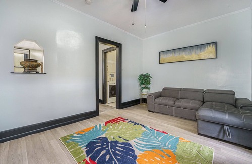Capitol Hill Apartment | Beautiful Large 1 bed 1 bath in Capitol Hill denver