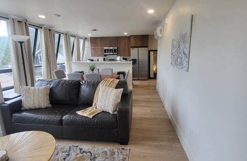 Kerr Gulch House | Beautiful Mountain Views in the Heart of Evergreen