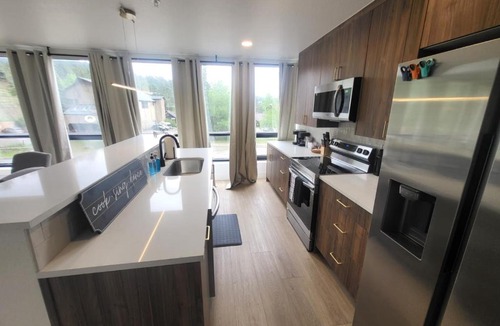 Kerr Gulch House | Beautiful Mountain Views in the Heart of Evergreen