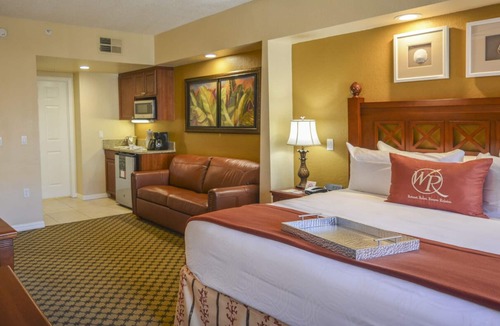 Florida Central Atlantic Coast Resort | BEAUTIFUL RESORT STUDIO WITH JACUZZI NEAR ALL ATTRACTIONS