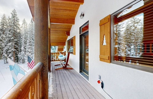 Salt Lake Mountain Resorts House | Beautiful ski chalet with gourmet kitchen, theater room & private hot tub