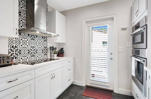 Victoria Park House | Beautiful Tropical Retreat Near Fort Lauderdale Beach, Las Olas & Top Attractions