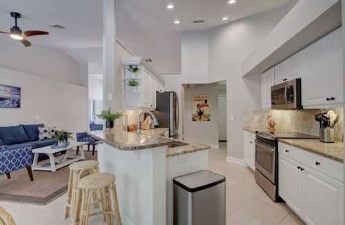 Crown Pointe House | Beautiful Updated Home, Private Pool, Minutes from Downtown 5th Ave & Beaches!