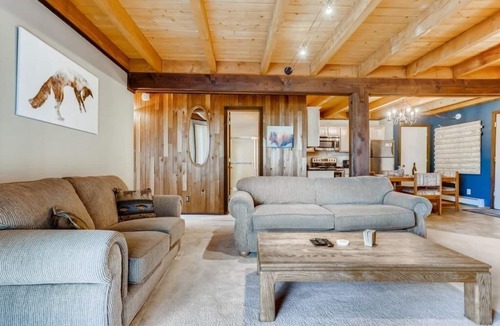 Wildernest Condo | Beautiful Views, Central location, Hot tub and Club House F201