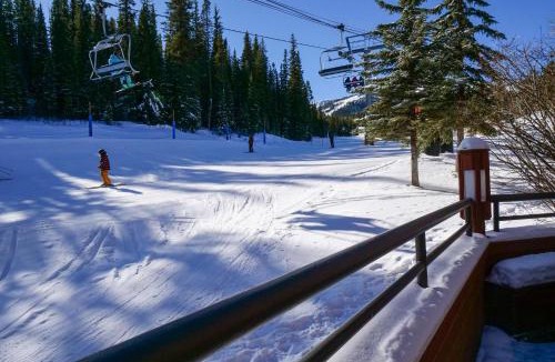 Peak 9 Hotel | Beaver Run, King Studio, Ground Floor, Dog Friendly