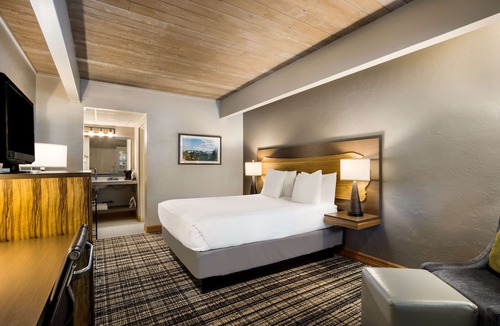 Glenwood Springs Hotel | Best Western Antlers at Glenwood Springs