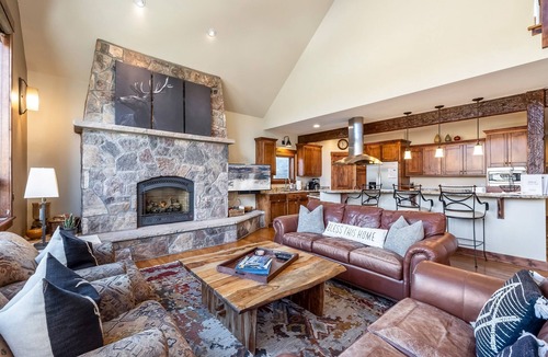 Historic District House | BIG downtown home w/views and great amenities!