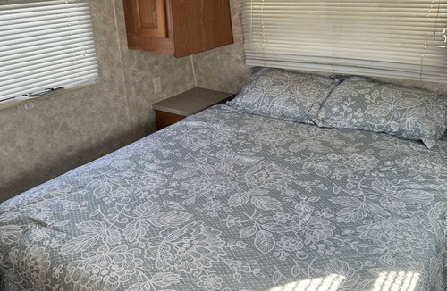 Manila House | Birch Creek RVrentals