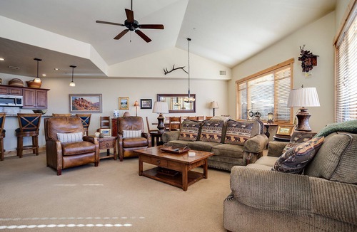 Steamboat Springs Condo | BL6302 | Top Floor with Stellar Views | Short Walk to Mtn | Air Chilling