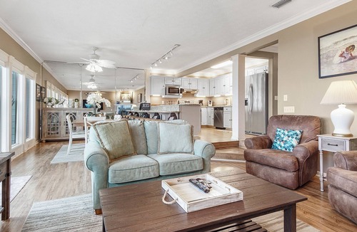 West Panama City Beach Condo | Bonita Beach, 1st Floor, 3 BR/3 BA, Sleeps 8-10, Wi-Fi, Pet Friendly Small Dog