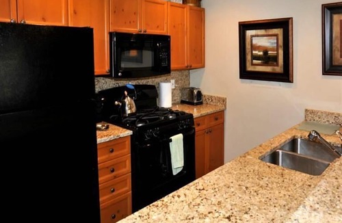 Avon Condo | Book your Summer get away