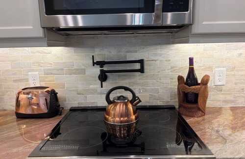 Parker House | Brand new home great for families and contractors