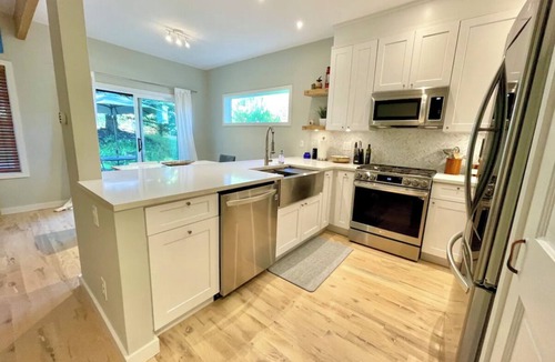 Eagle-Vail House | BRAND NEW Modern Mountain 4 bed 3 bath on Bus Line close to Vail & Beaver Creek!