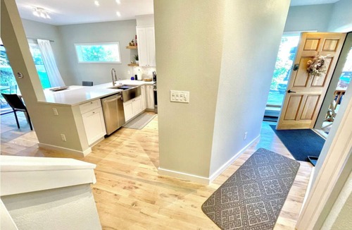Eagle-Vail House | BRAND NEW Modern Mountain 4 bed 3 bath on Bus Line close to Vail & Beaver Creek!