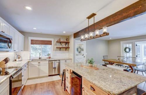 Blue River House | Breck Cabin - Game Room & 10 minutes to Slopes