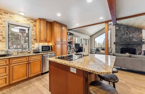 Breckenridge Heights House | Breckenridge Mountain Retreat | Hot Tub & Views
