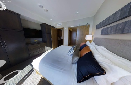 Boulder Ridge Cabin | Breckenridge - Peak 8 - Studio Residence (sleeps 4 + ski lift!)