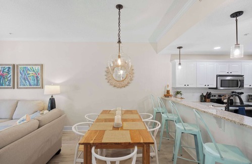 Butler Beach Condo | Bright Beach Condo, Pool, Spa, Comfy Beds, Patio