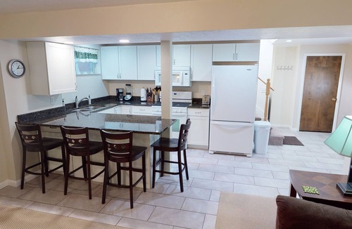Midvale House | Bright, clean basement - Close to skiing - Green and healthy